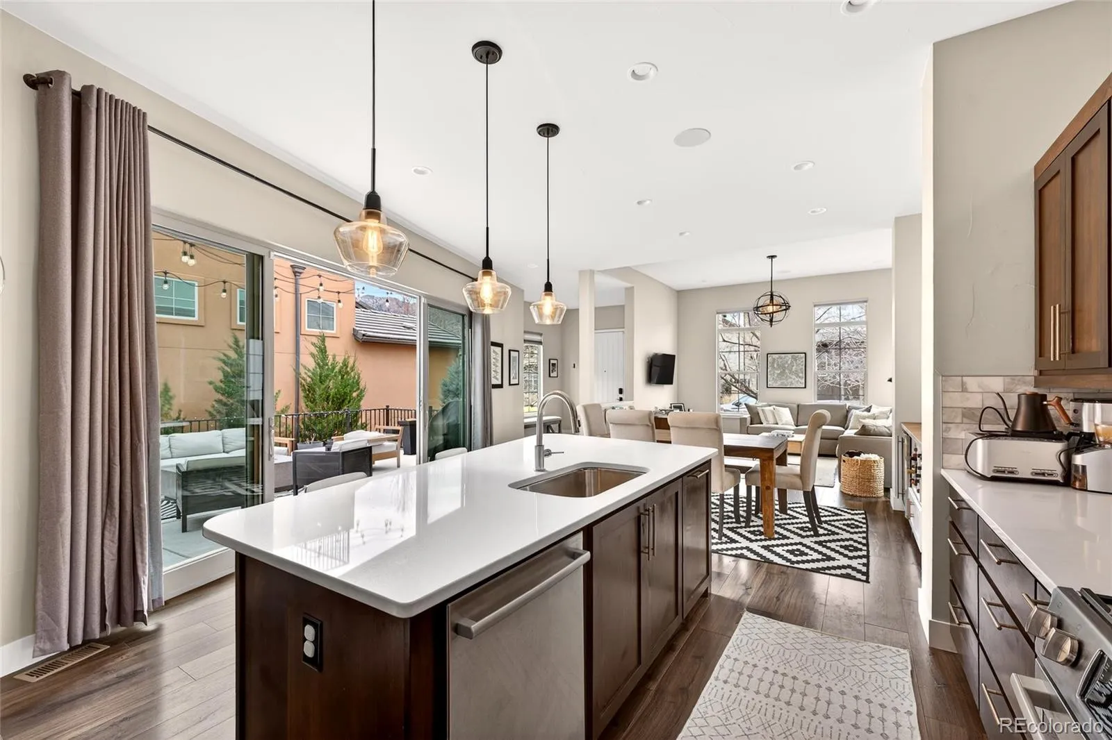 04122026080051 1600 7