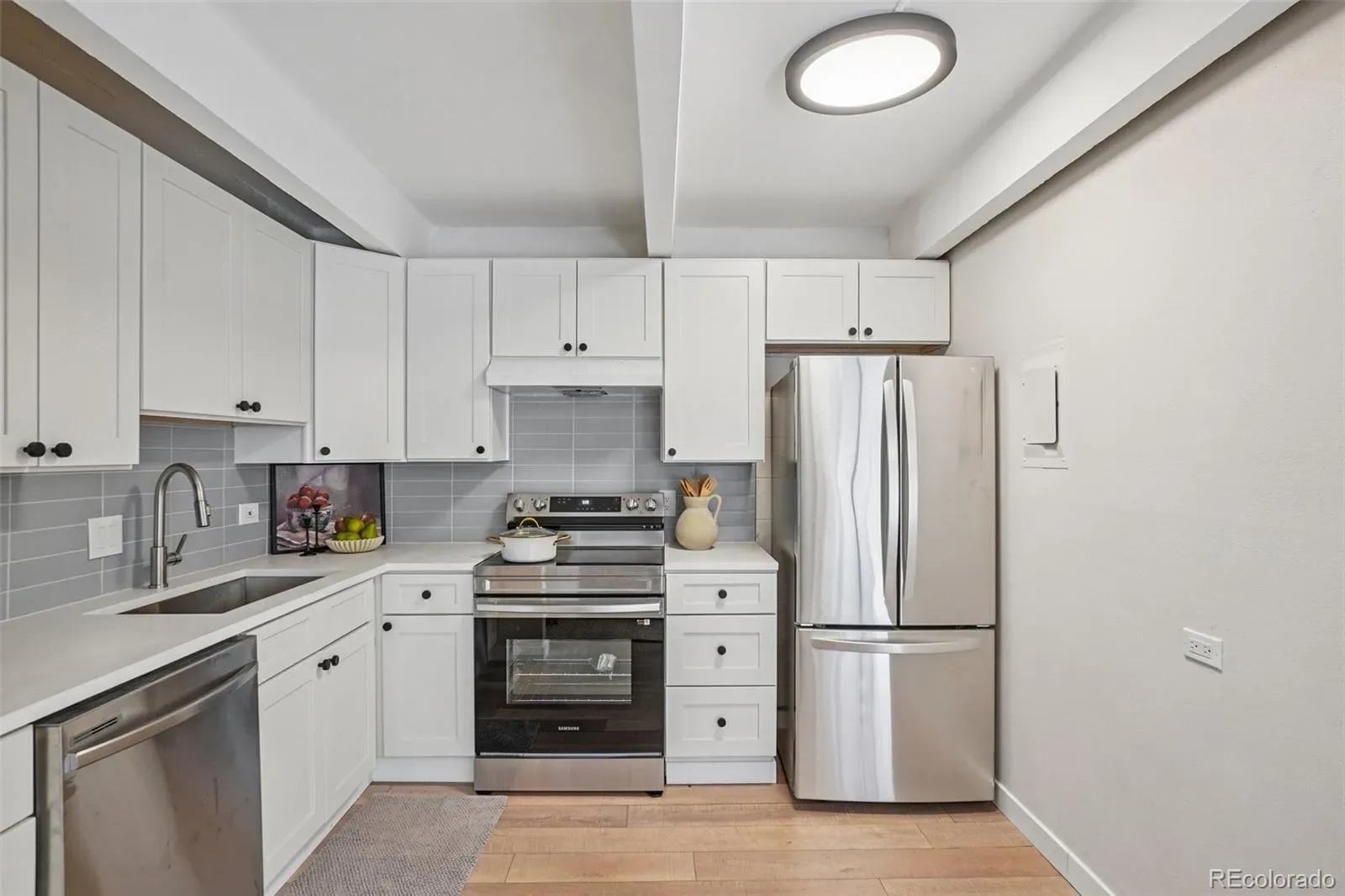555 E 10th Avenue #3 Denver CO 80203 MLS #REC2037547 03252026152322 1600 12