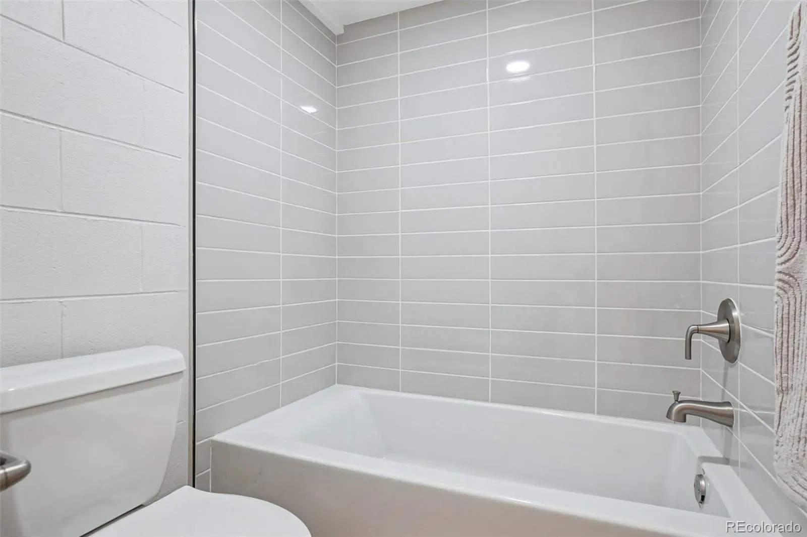 555 E 10th Avenue #3 Denver CO 80203 MLS #REC2037547 03252026152322 1600 15