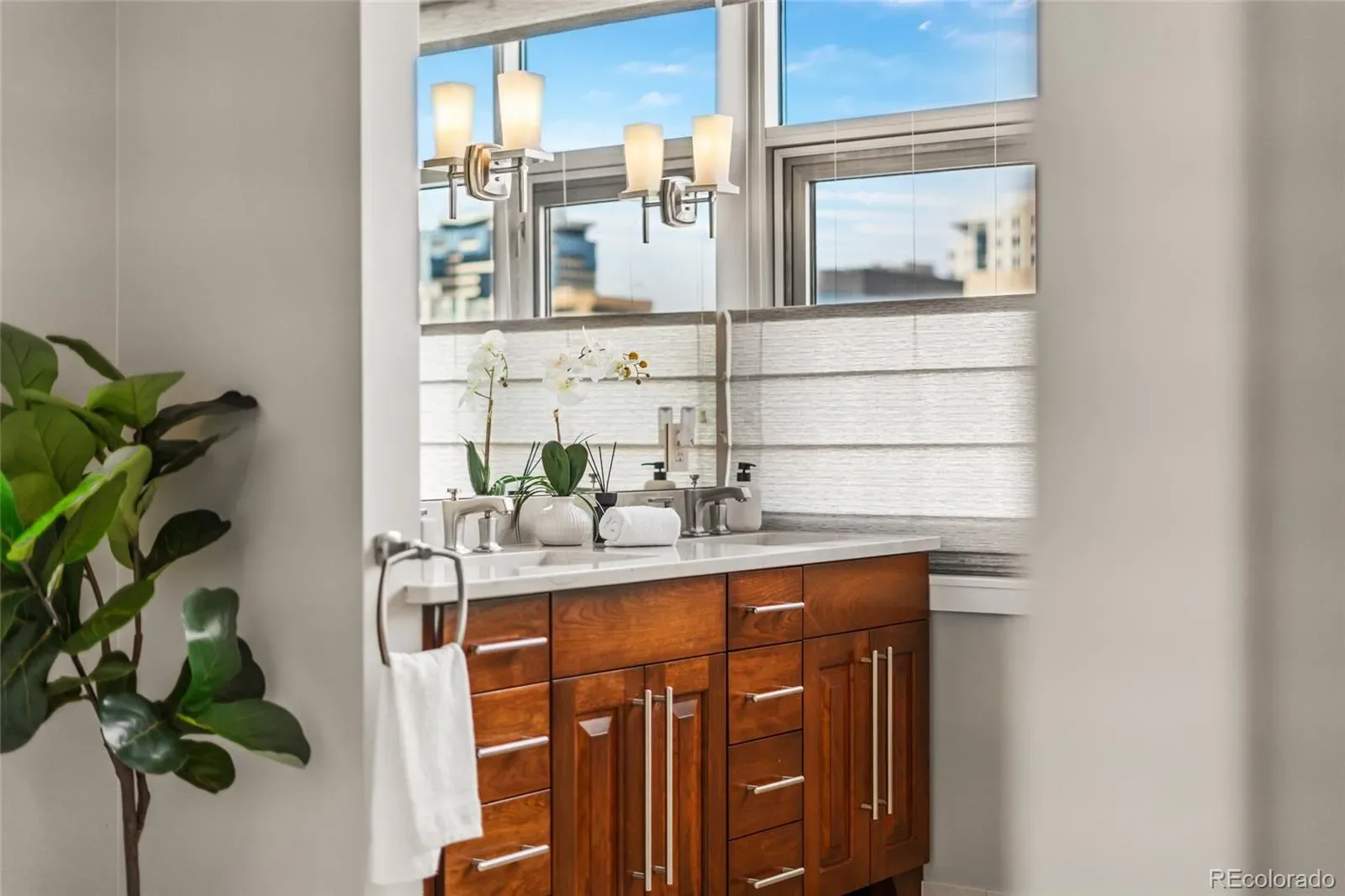 03132026003355 1600 35