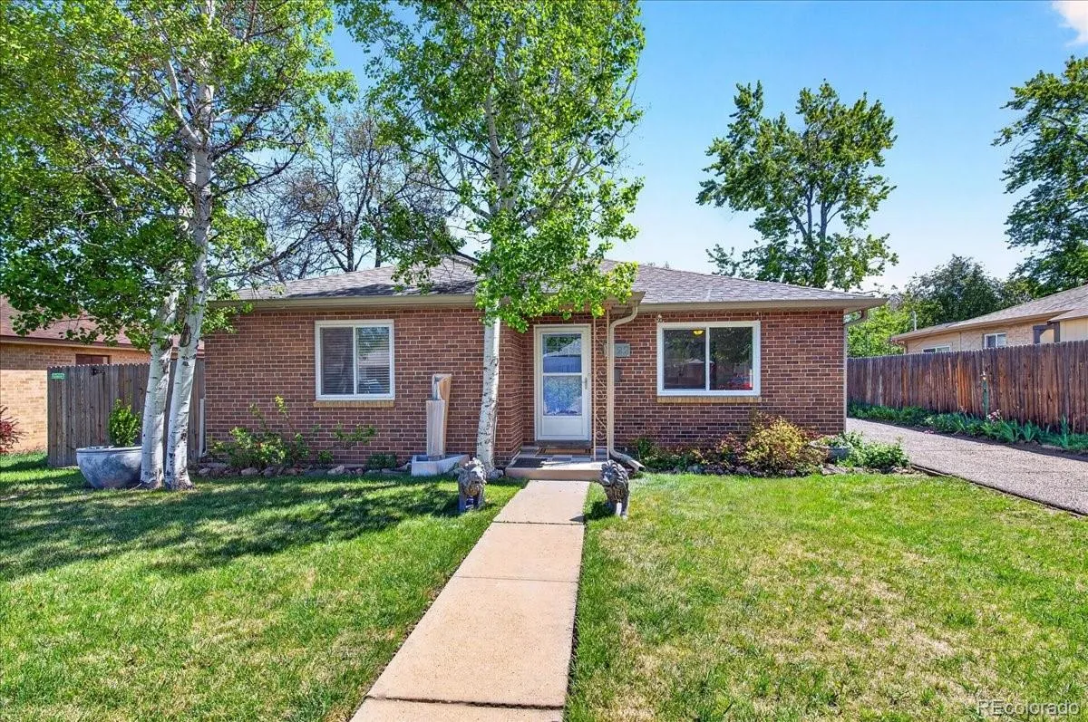 8122 W 17th Avenue Lakewood CO 80214 MLS #REC2037719 05202026200225 1200 0