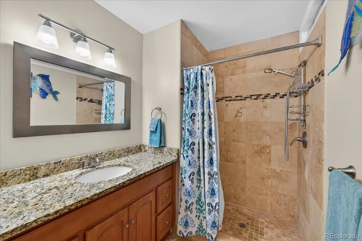 8122 W 17th Avenue Lakewood CO 80214 MLS #REC2037719 05202026200225 1200 13