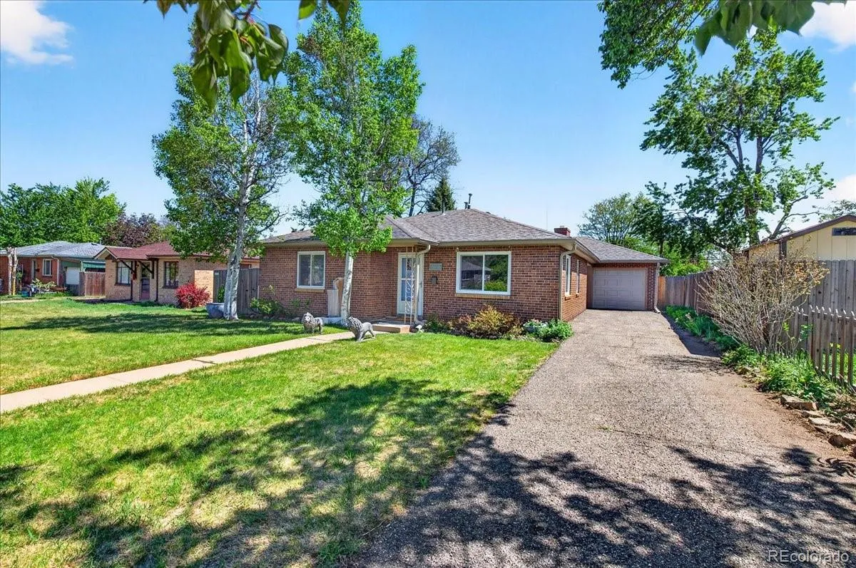 8122 W 17th Avenue Lakewood CO 80214 MLS #REC2037719 05202026200225 1200 2