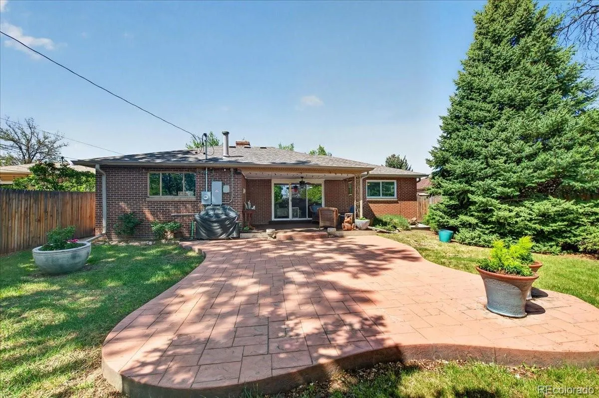 8122 W 17th Avenue Lakewood CO 80214 MLS #REC2037719 05202026200225 1200 26