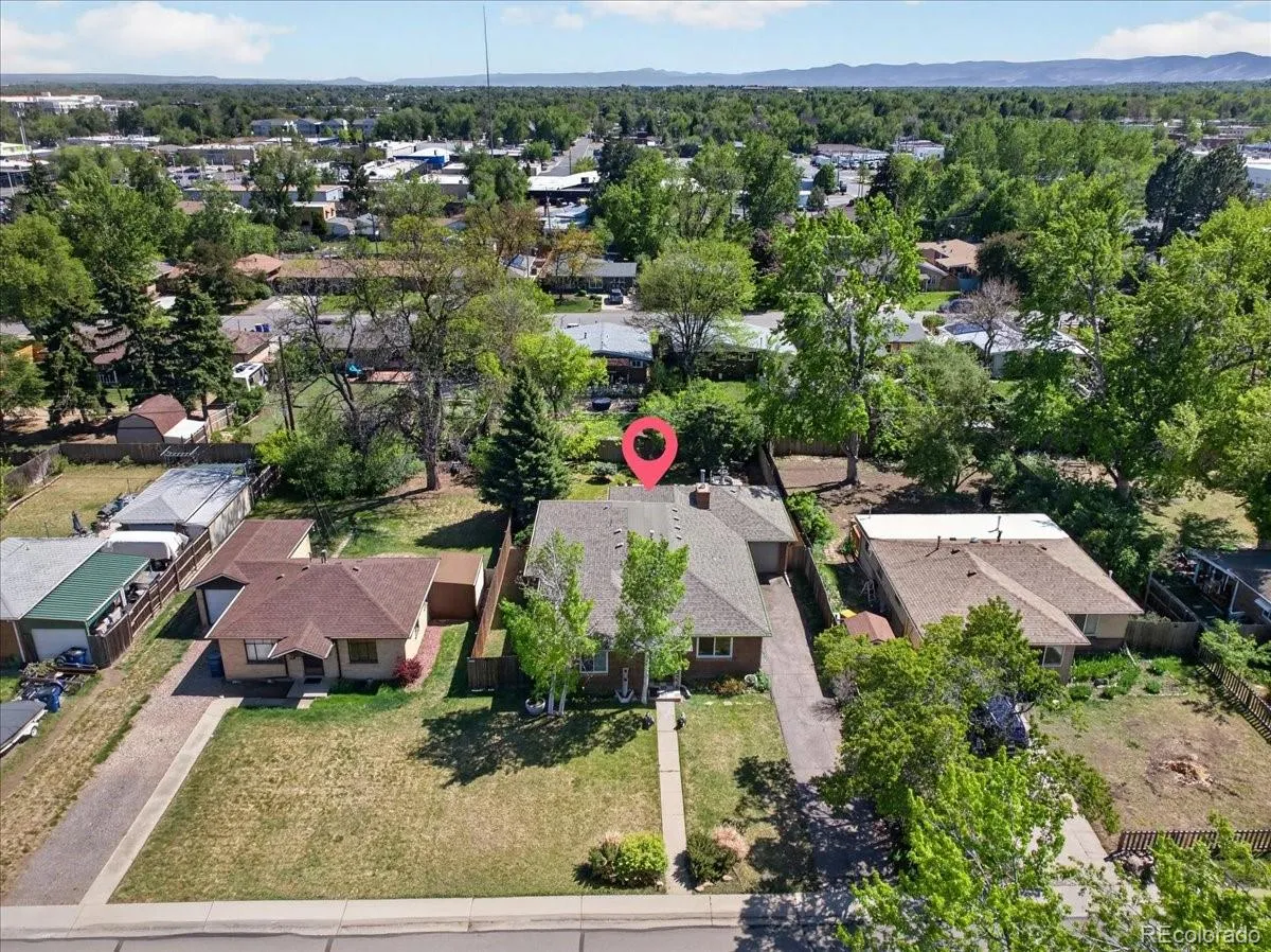 8122 W 17th Avenue Lakewood CO 80214 MLS #REC2037719 05202026200225 1200 27