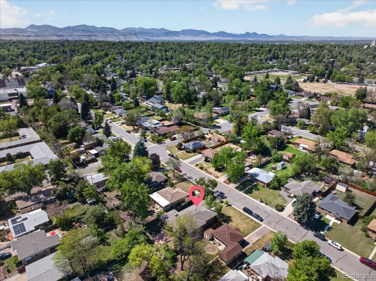 8122 W 17th Avenue Lakewood CO 80214 MLS #REC2037719 05202026200225 1200 29