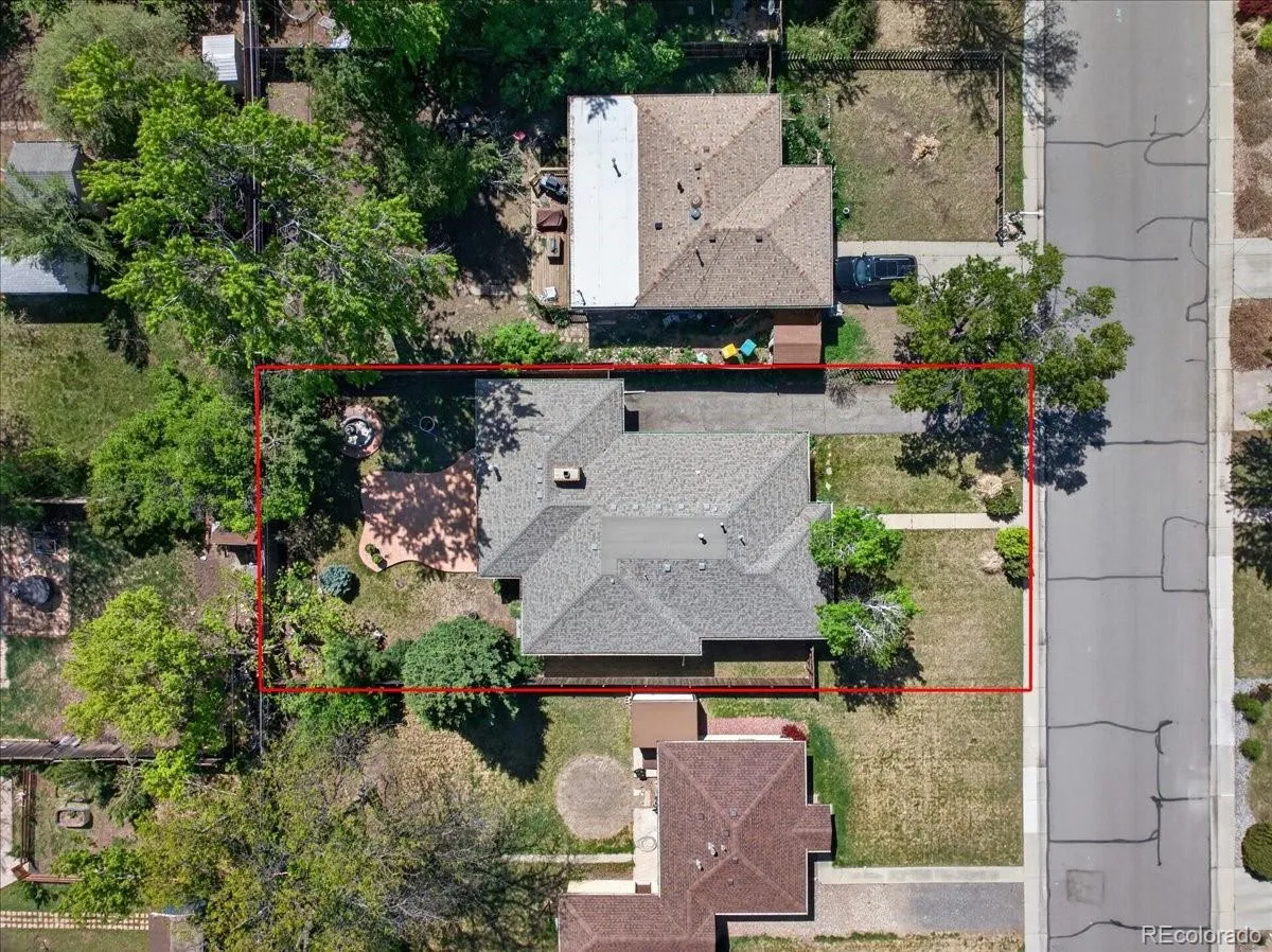 8122 W 17th Avenue Lakewood CO 80214 MLS #REC2037719 05202026200225 1200 31