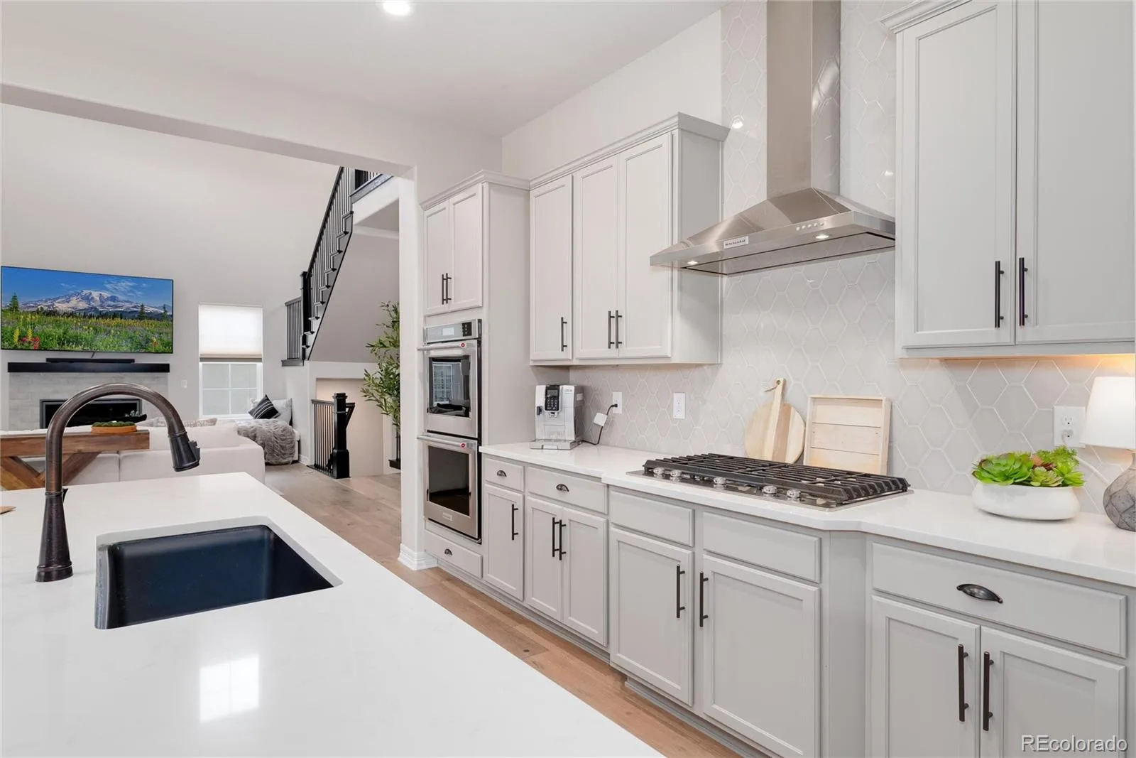 27500 E Lakeview Drive Aurora CO 80016 MLS #REC2039148 07022026173138 1600 18