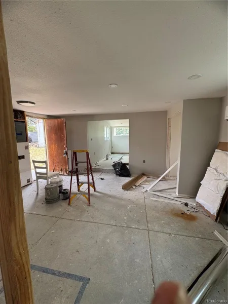 4921 W Tennessee Avenue Denver CO 80219 | MLS #REC2039348 07142026144843 800 16
