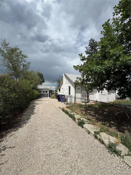 4921 W Tennessee Avenue Denver CO 80219 | MLS #REC2039348 07142026144843 800 6