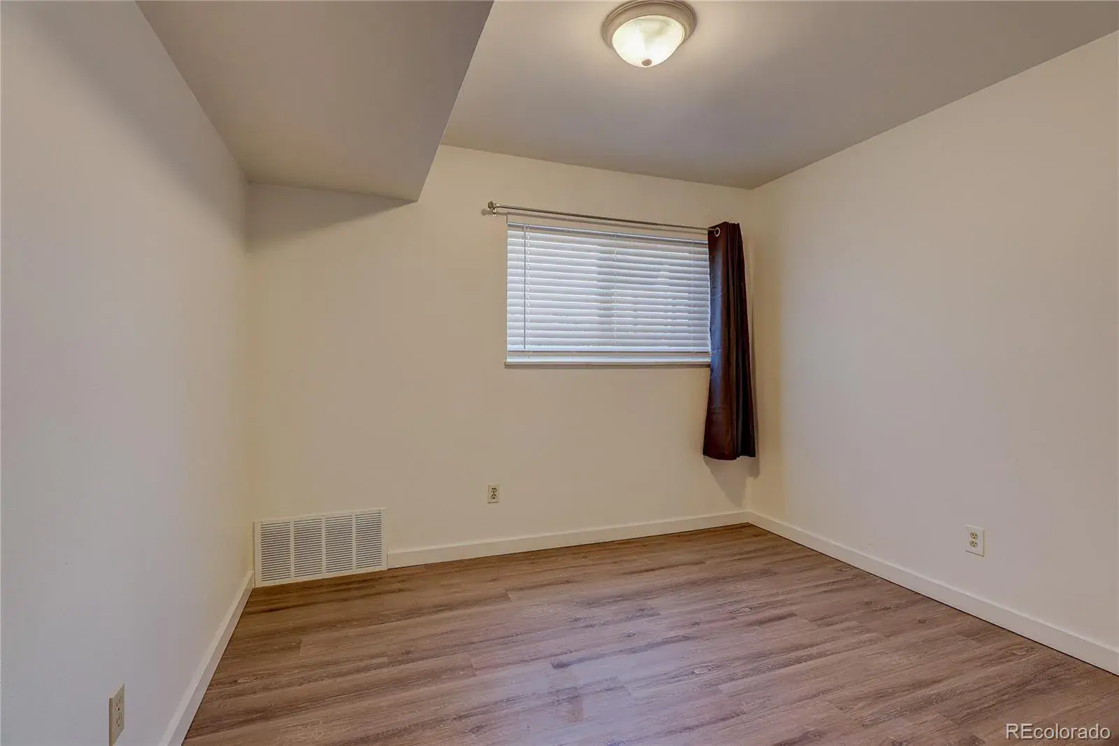 01192026010357 1600 12