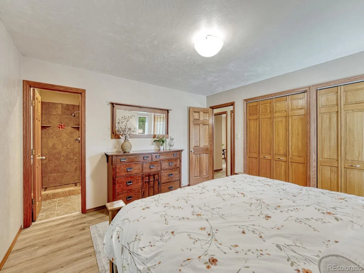 6904 E Villanova Place Denver CO 80224 | MLS #REC2040417 08192026221357 1200 26