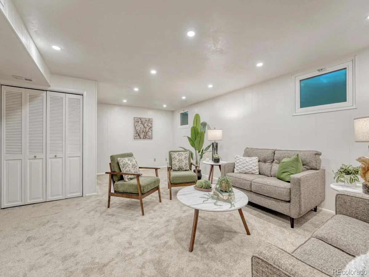 6904 E Villanova Place Denver CO 80224 | MLS #REC2040417 08192026221357 1200 29