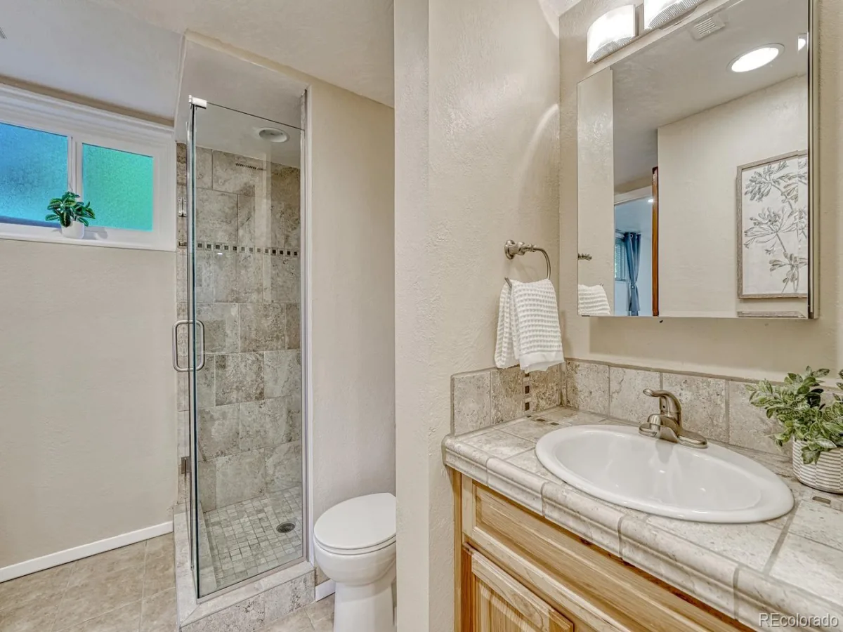 6904 E Villanova Place Denver CO 80224 | MLS #REC2040417 08192026221357 1200 31