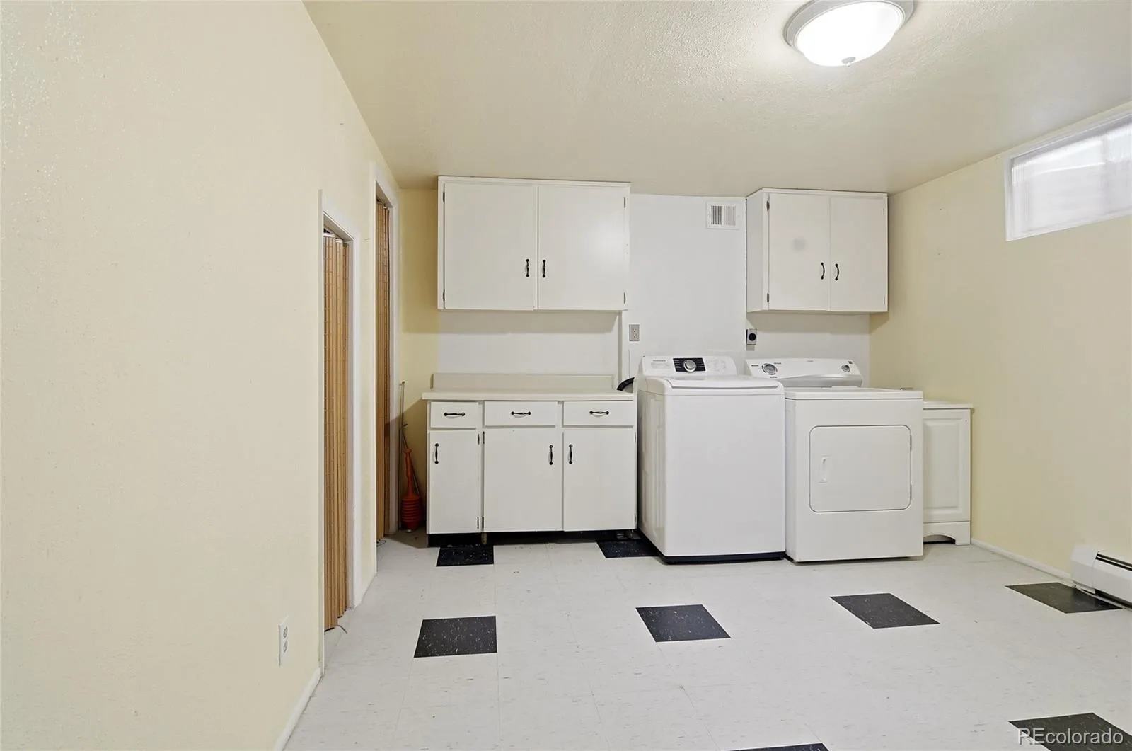 5785 Indiana Street Golden CO 80403 | MLS #REC2040985 07312026221017 1600 18