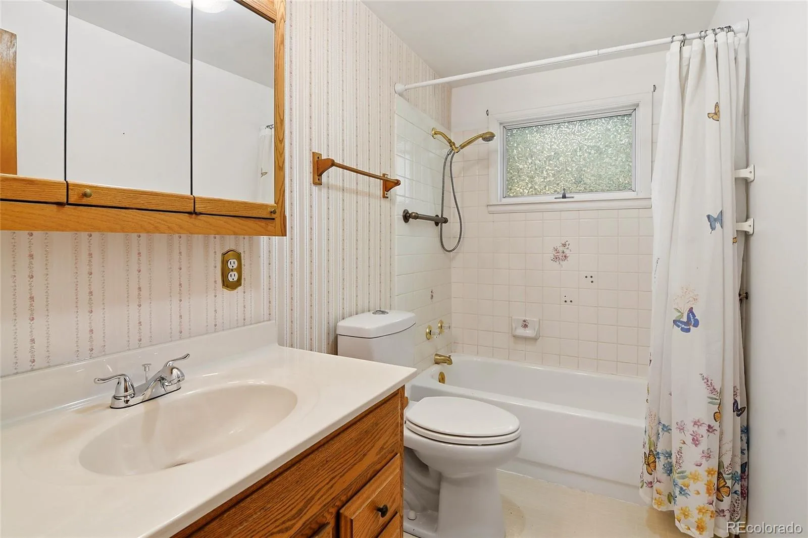 5785 Indiana Street Golden CO 80403 | MLS #REC2040985 07312026221017 1600 8