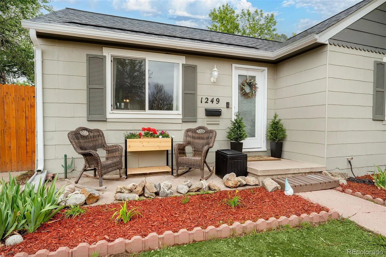 1249 Macon Street Aurora CO 80010 MLS #REC2041589 05262026205223 1600 3