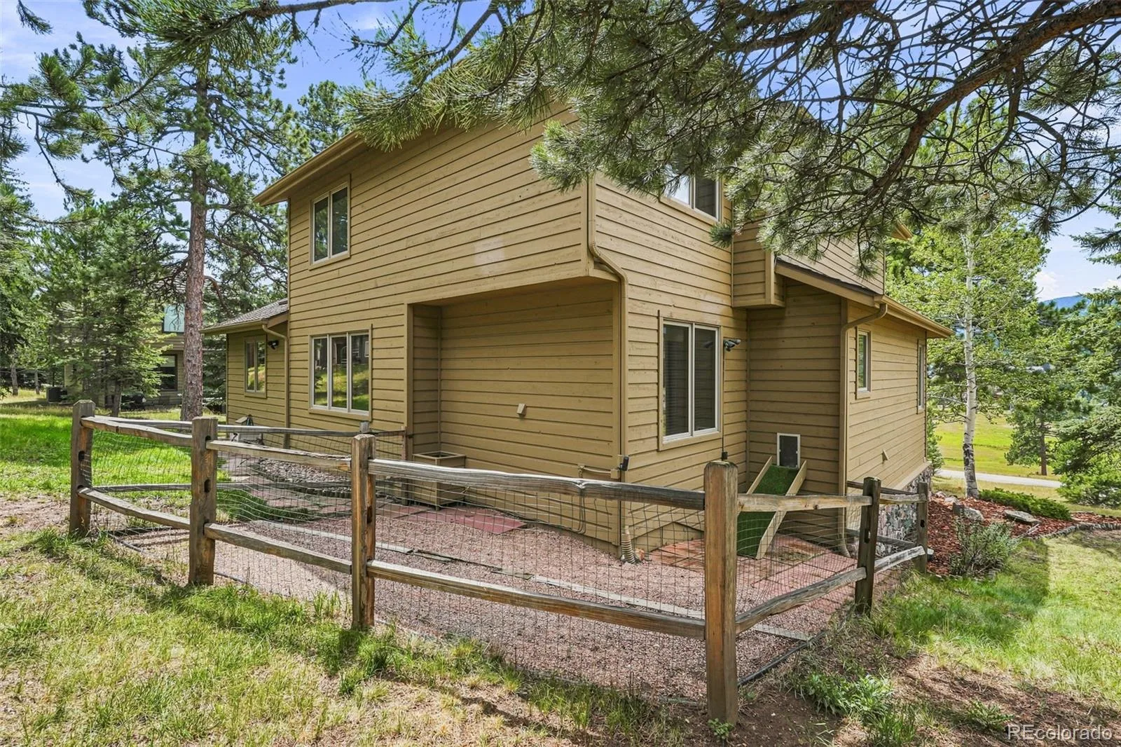31477 Banff Court Evergreen CO 80439 | MLS #REC2041640 08252026164108 1600 37