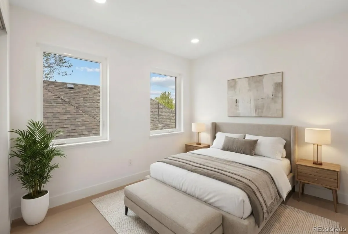 2135 S Sherman Street Denver CO 80210 MLS #REC2042363 05052026034624 1200 23