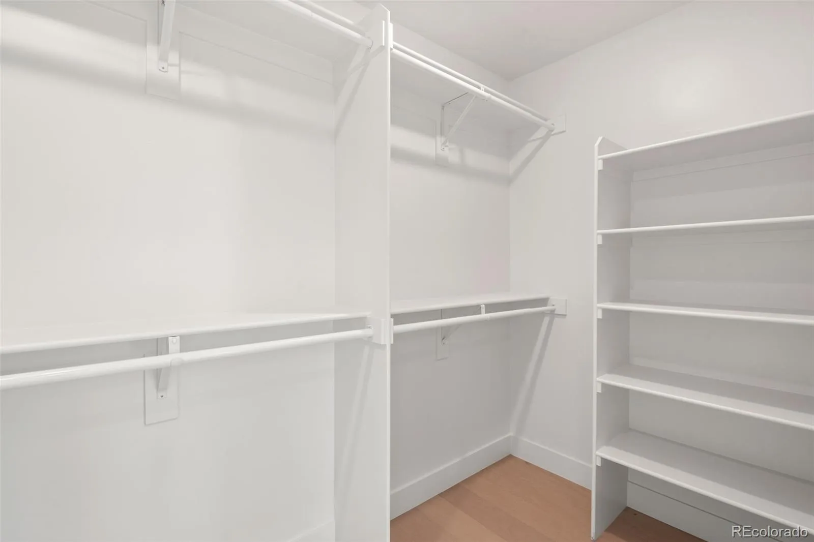 2135 S Sherman Street Denver CO 80210 MLS #REC2042363 05052026034624 1600 19