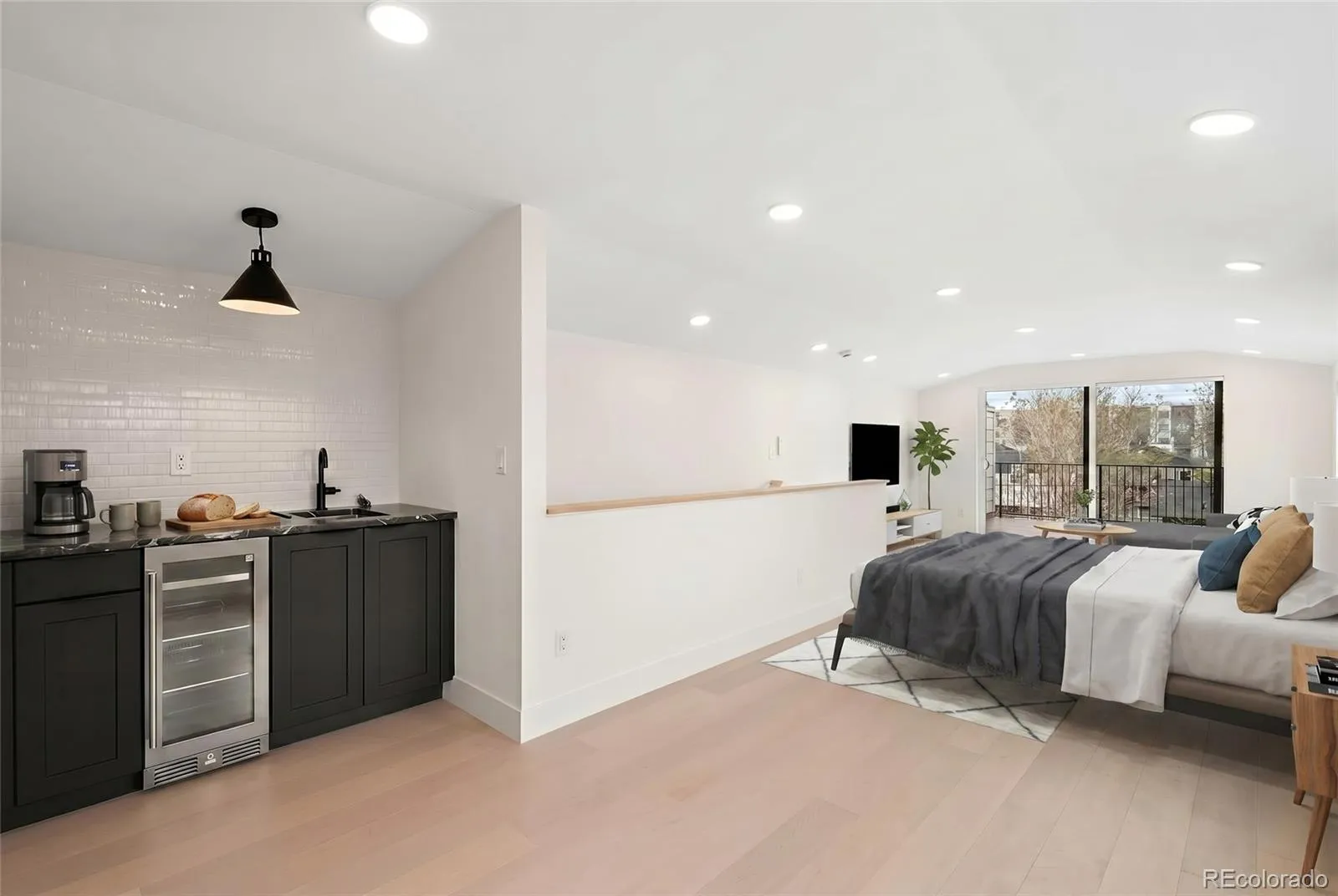 2135 S Sherman Street Denver CO 80210 MLS #REC2042363 05052026034624 1600 25