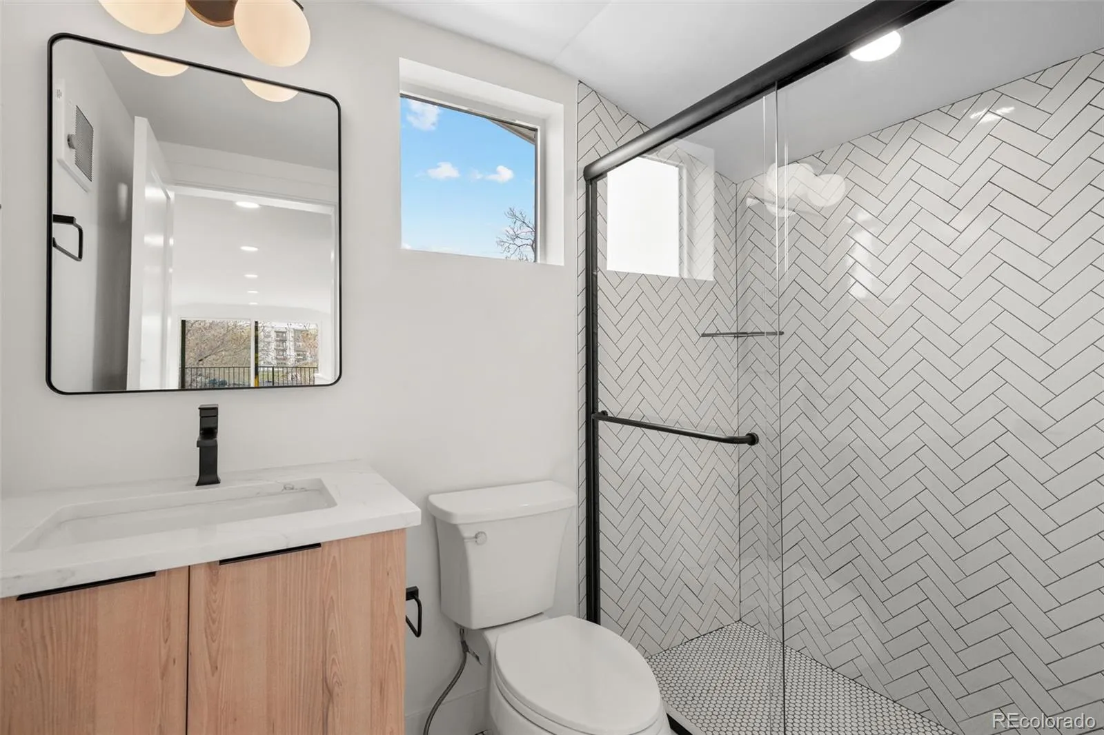 2135 S Sherman Street Denver CO 80210 MLS #REC2042363 05052026034624 1600 29