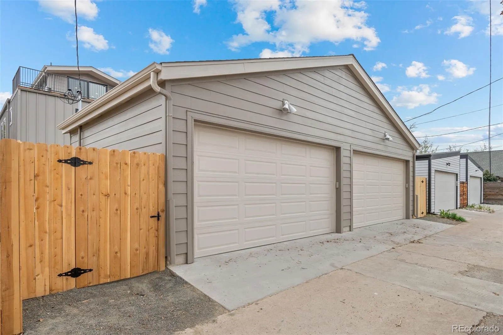 2135 S Sherman Street Denver CO 80210 MLS #REC2042363 05052026034624 1600 36