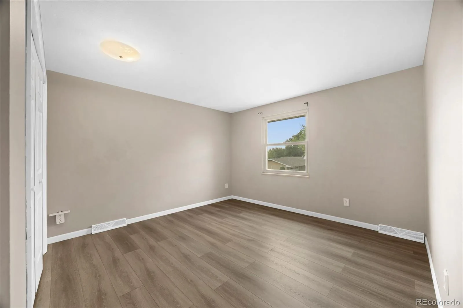 5630 E Fair Avenue Englewood CO 80111 MLS #REC2043676 07092026000905 1600 32
