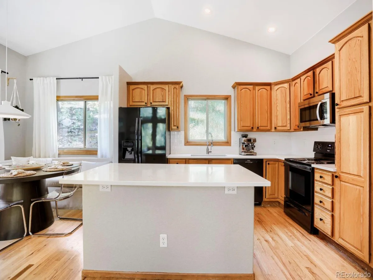 32292 Lodgepole Drive Evergreen CO 80439 | MLS #REC2044969 07062026172344 1200 9