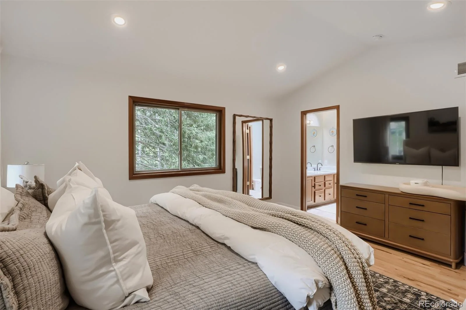 32292 Lodgepole Drive Evergreen CO 80439 | MLS #REC2044969 07062026172344 1600 18