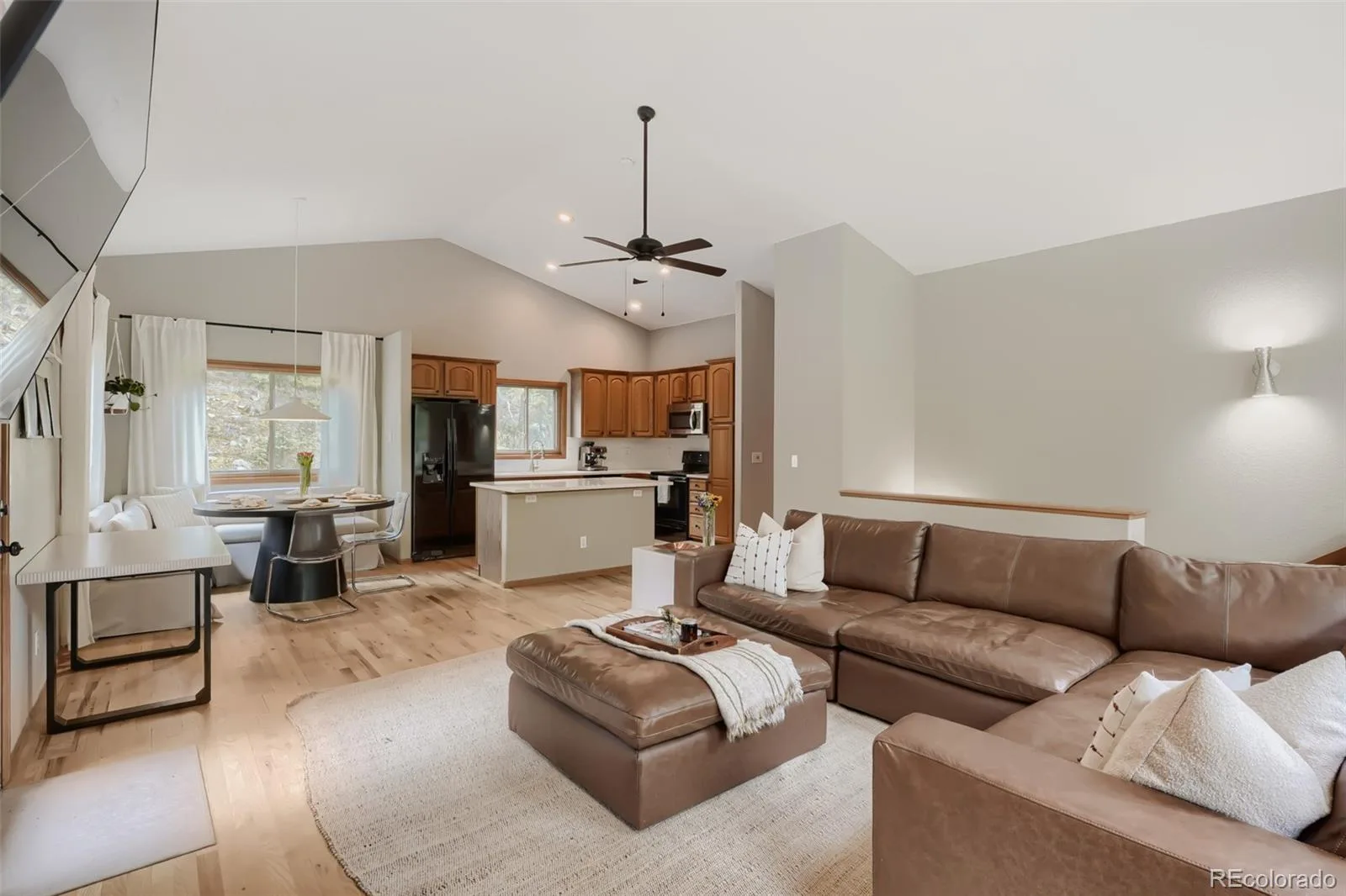32292 Lodgepole Drive Evergreen CO 80439 | MLS #REC2044969 07062026172344 1600 5