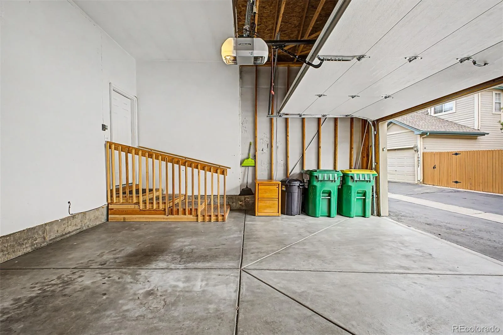 10007 E Hawaii Place Denver CO 80247 | MLS #REC2045706 08162026132251 1600 39