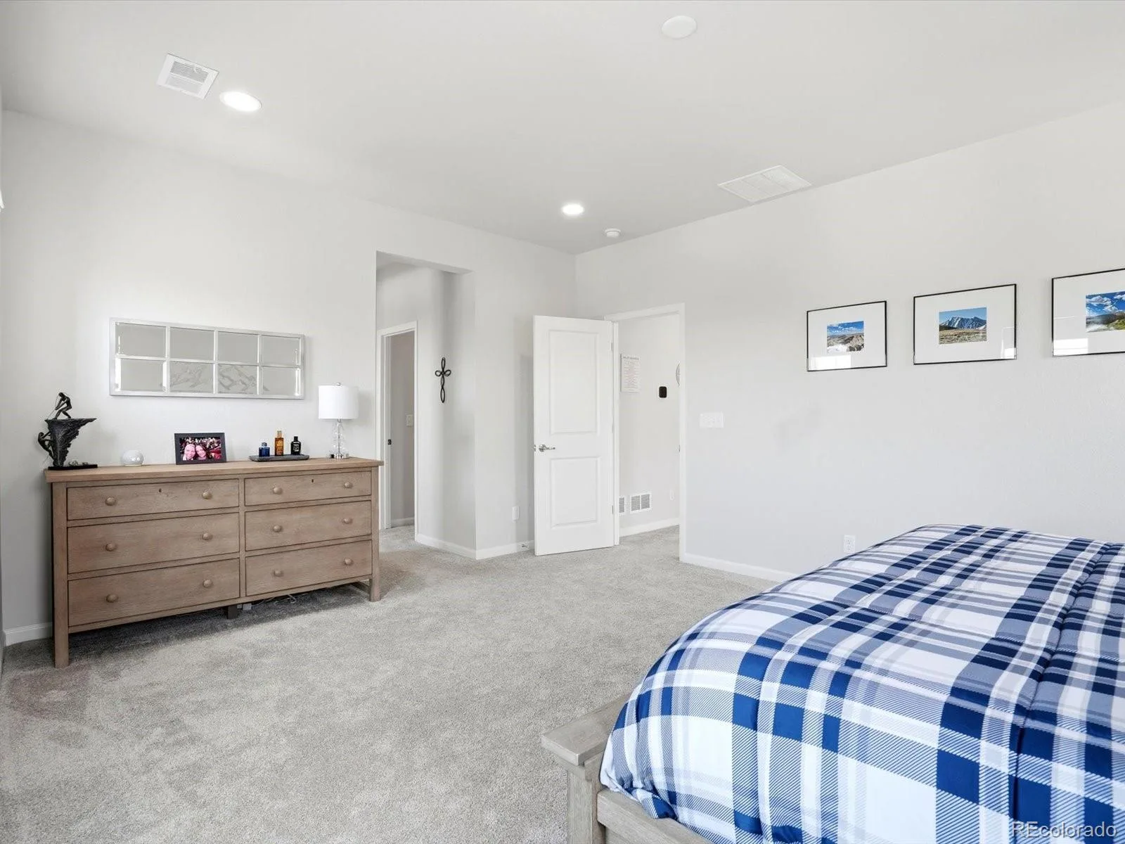 10678 Truckee Street Commerce City CO 80022 | MLS #REC2046352 08252026215300 1600 16
