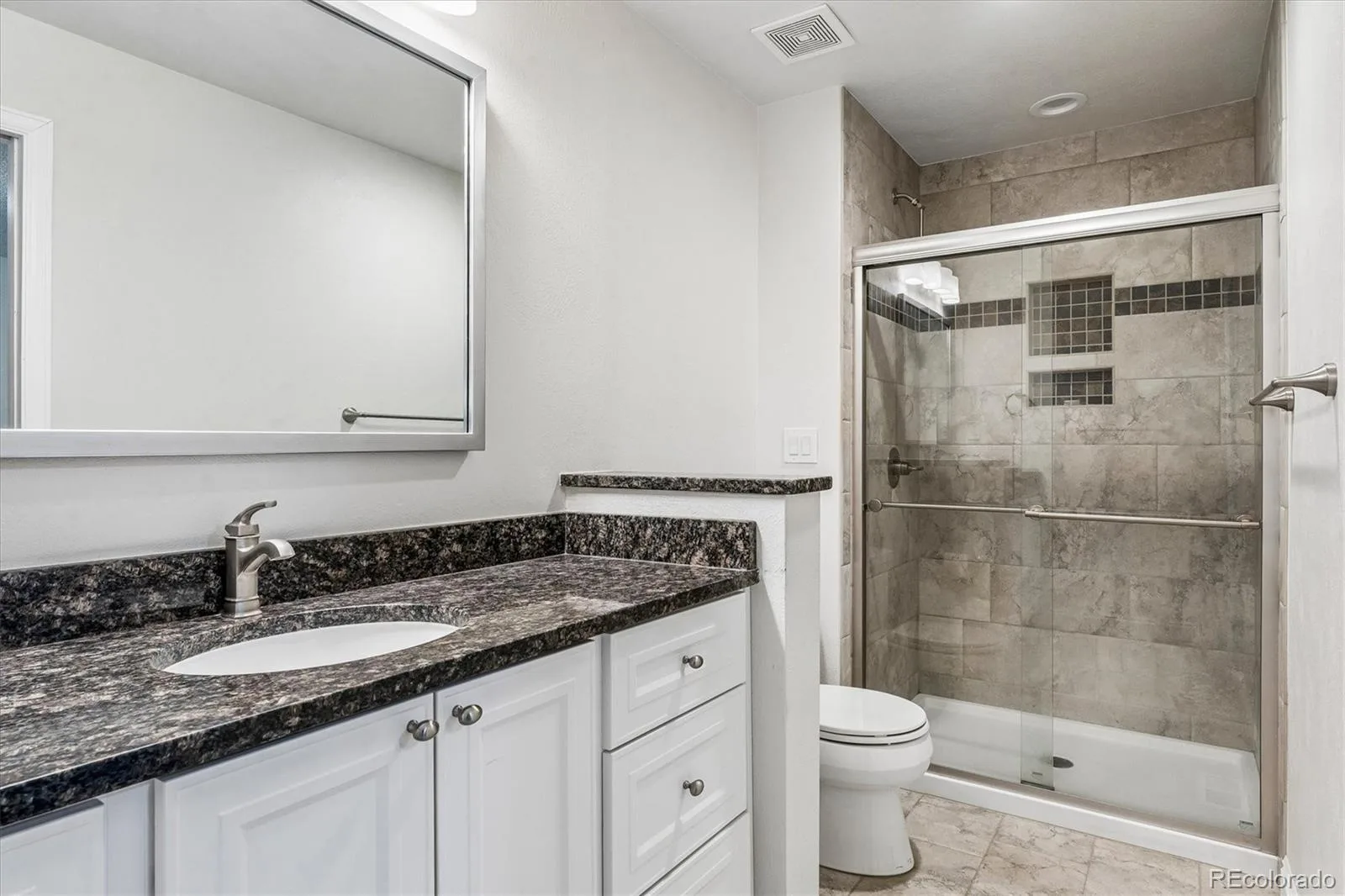 10235 W Glasgow Avenue Littleton CO 80127 | MLS #REC2050045 08272026140305 1600 13