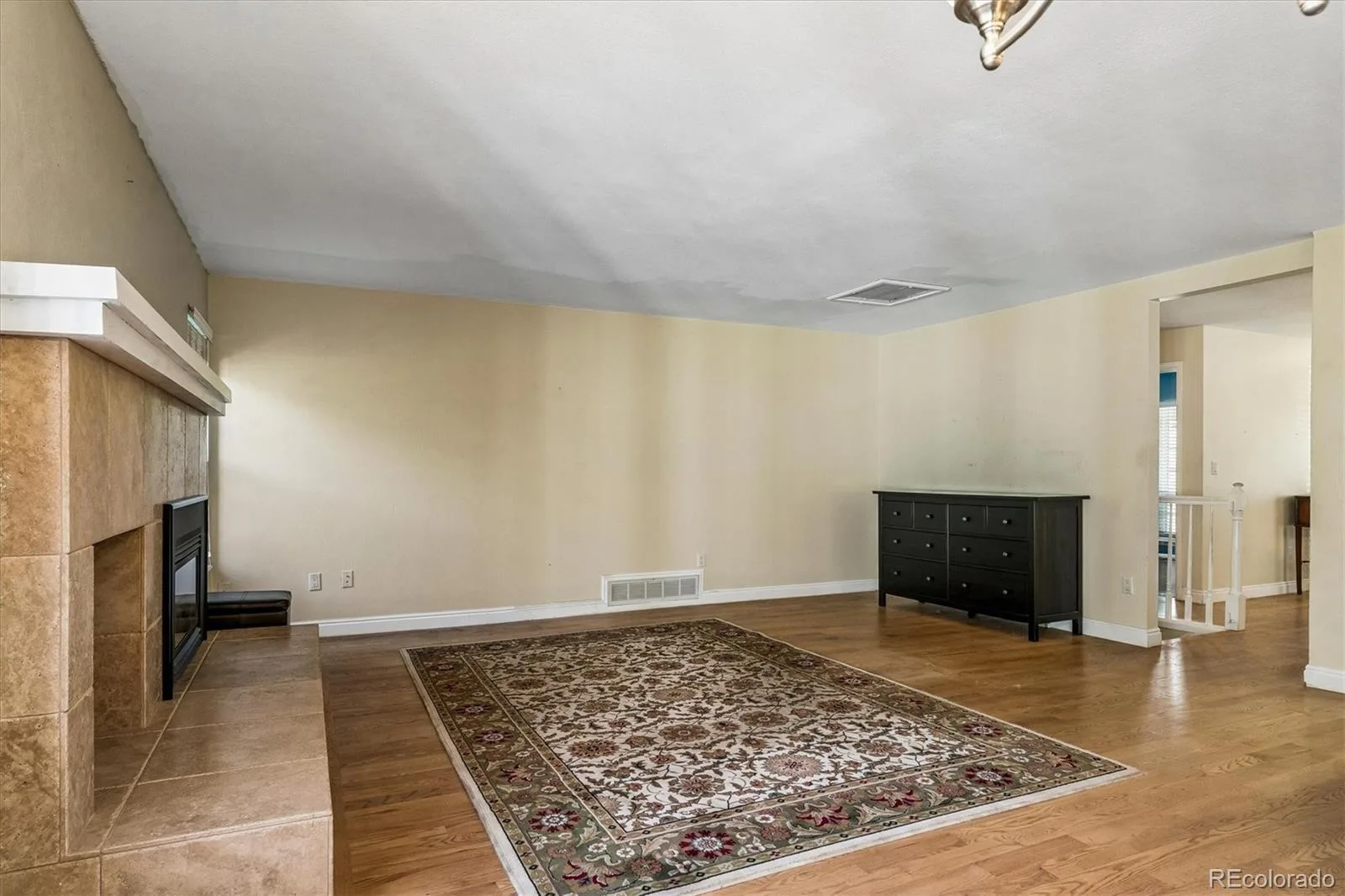 10235 W Glasgow Avenue Littleton CO 80127 | MLS #REC2050045 08272026140305 1600 6