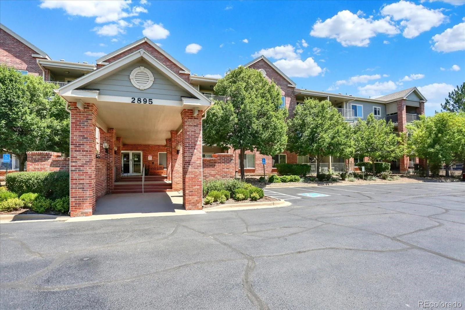 2895 W Riverwalk Circle #215 Littleton CO 80123 | MLS #REC2050918 07292026202507 1600 1