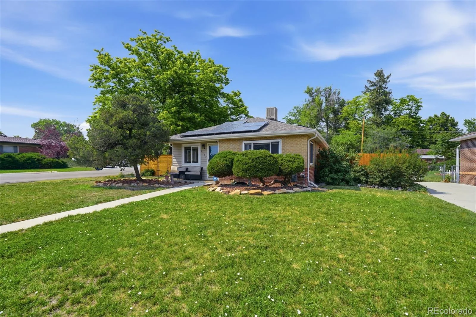 8187 W 17th Avenue Lakewood CO 80214 MLS #REC2051647 06252026223741 1600 31