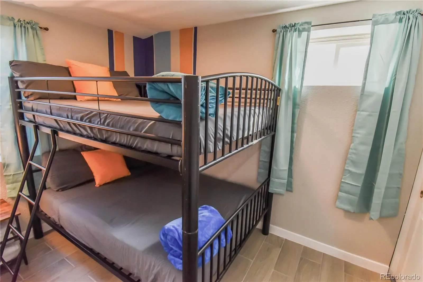 03262026003428 1600 18