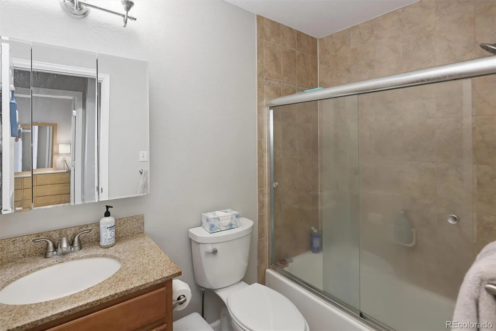 2700 S Holly Street #208 Denver CO 80222 MLS #REC2054910 05202026151626 1600 12
