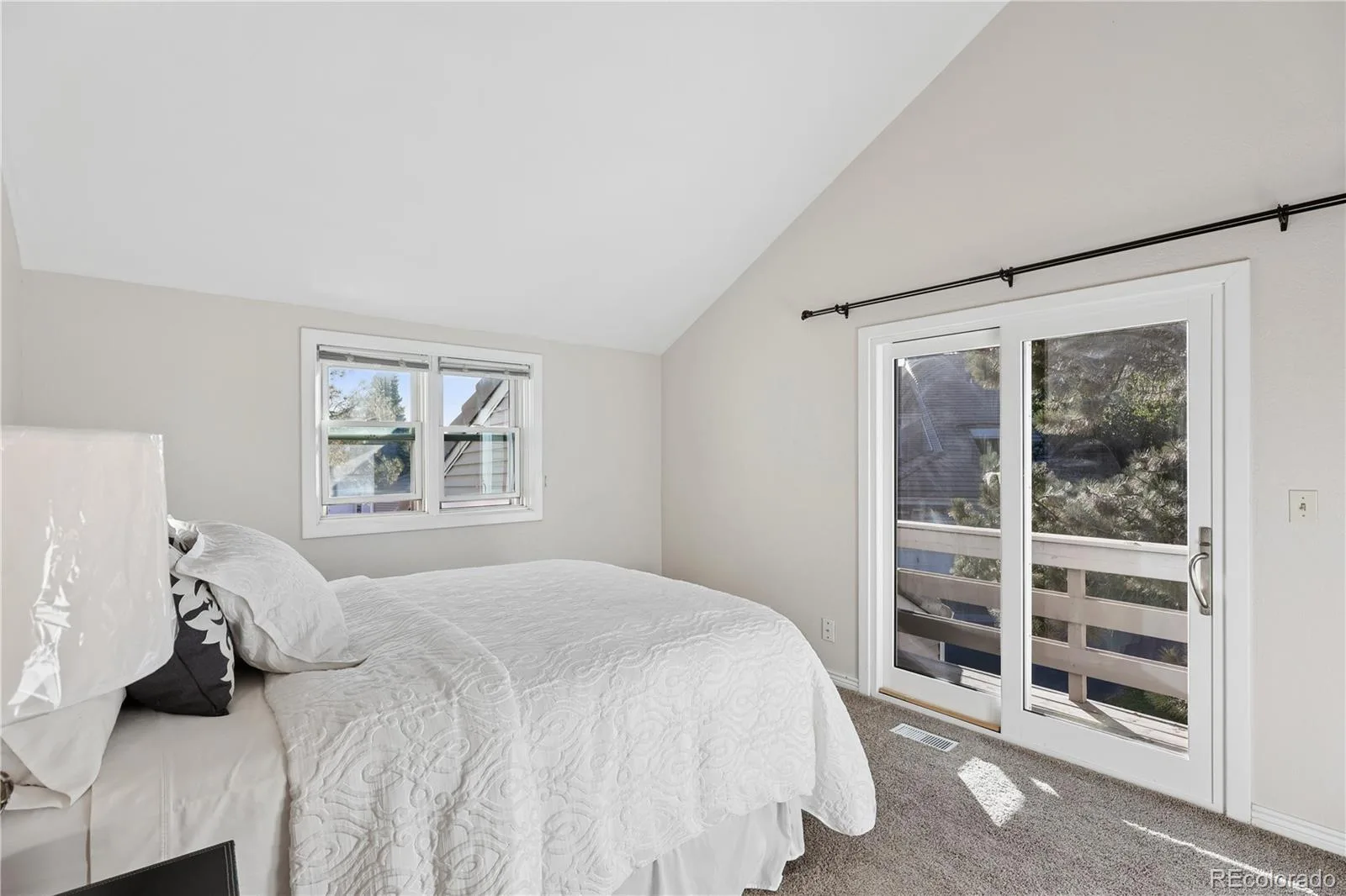 2290 S Yosemite Circle Denver CO 80231 | MLS #REC2058350 09242026101147 1600 15