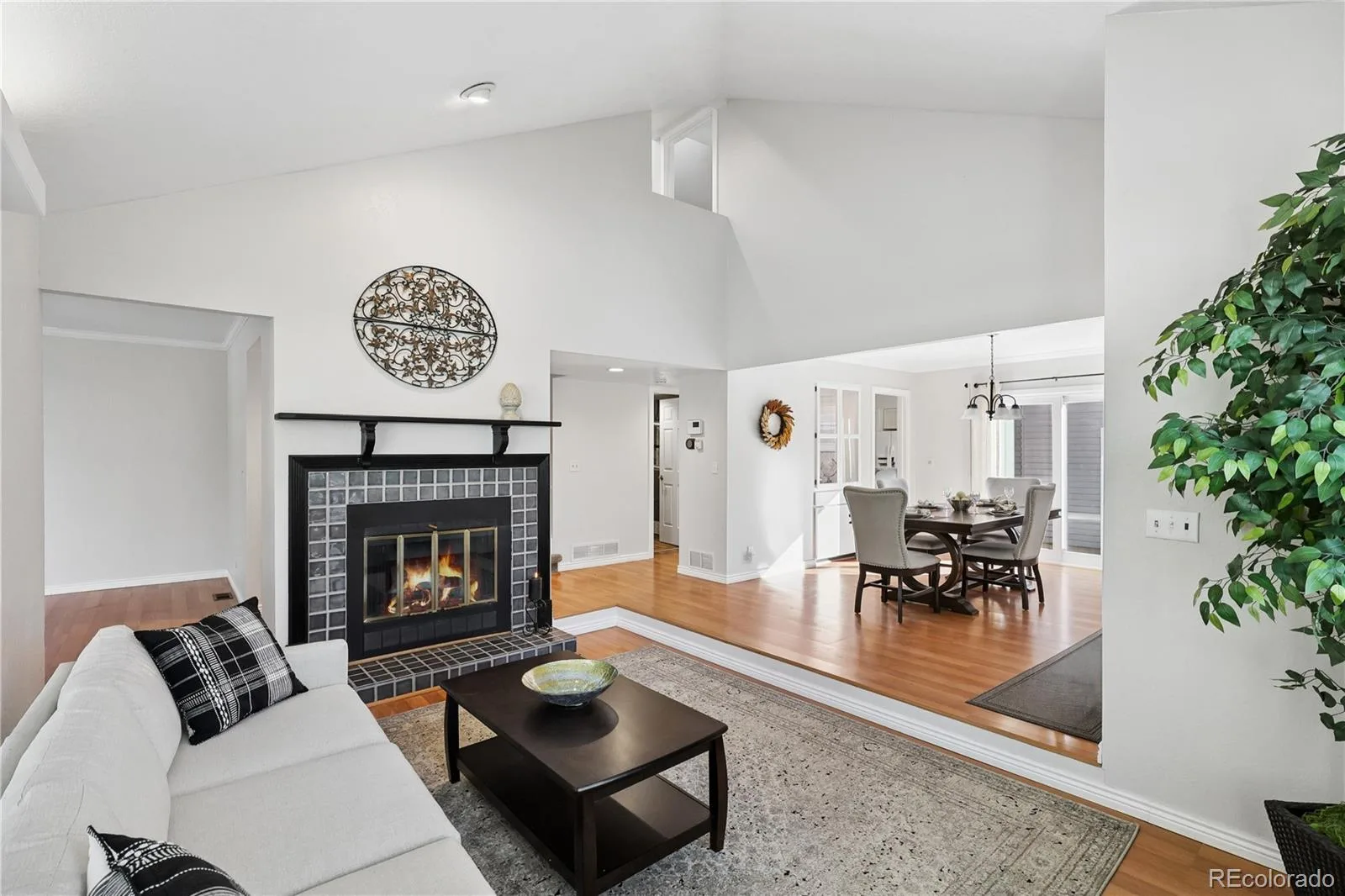 2290 S Yosemite Circle Denver CO 80231 | MLS #REC2058350 09242026101147 1600 2