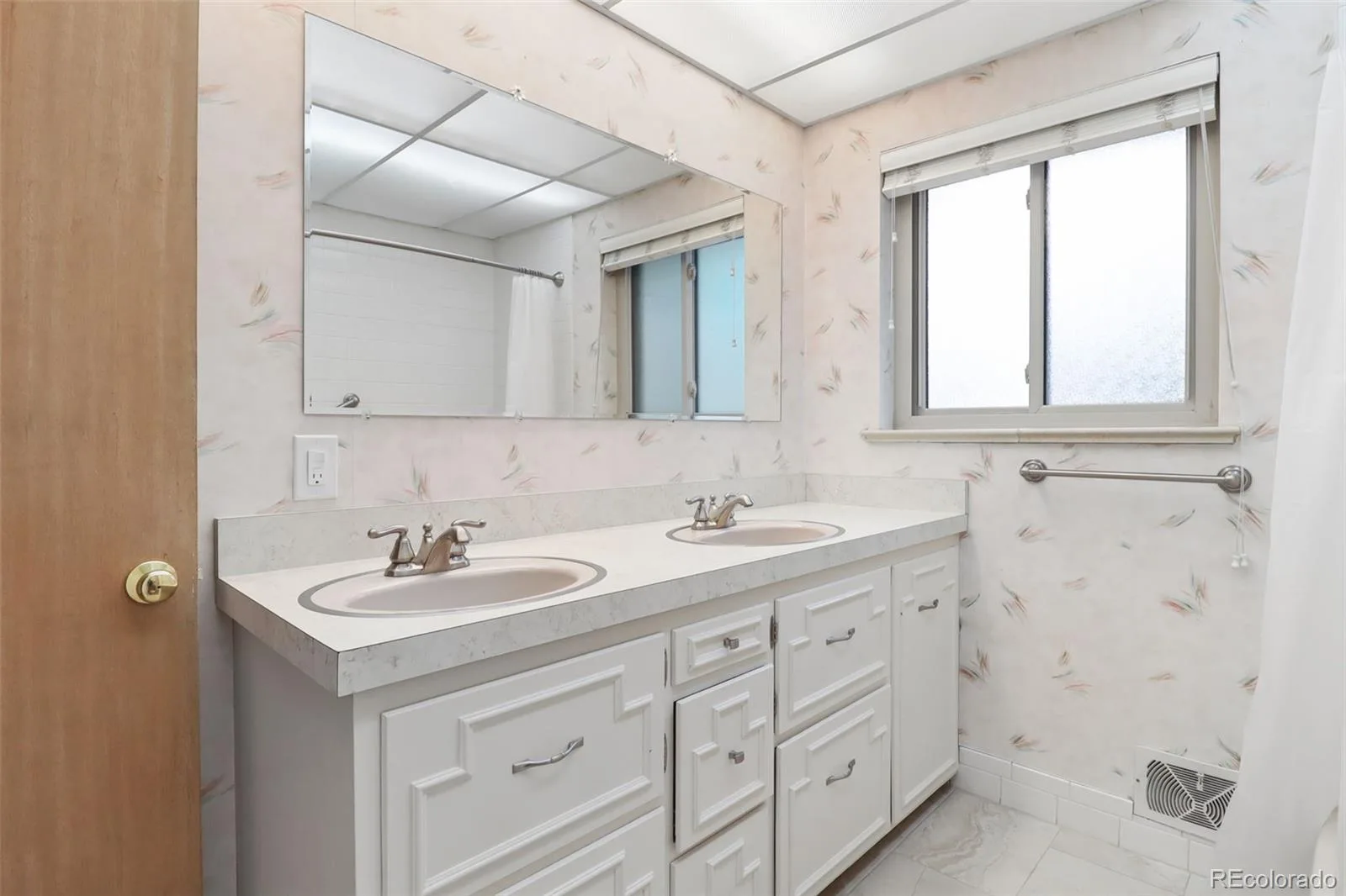 7100 W 29th Place Wheat Ridge CO 80033 MLS #REC2061056 07062026231536 1600 22