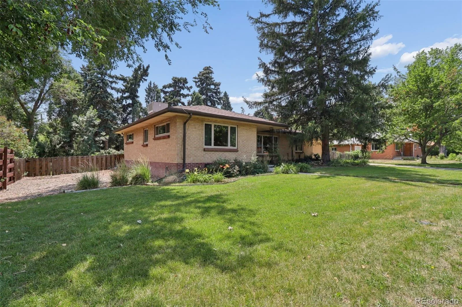 7100 W 29th Place Wheat Ridge CO 80033 MLS #REC2061056 07062026231536 1600 3