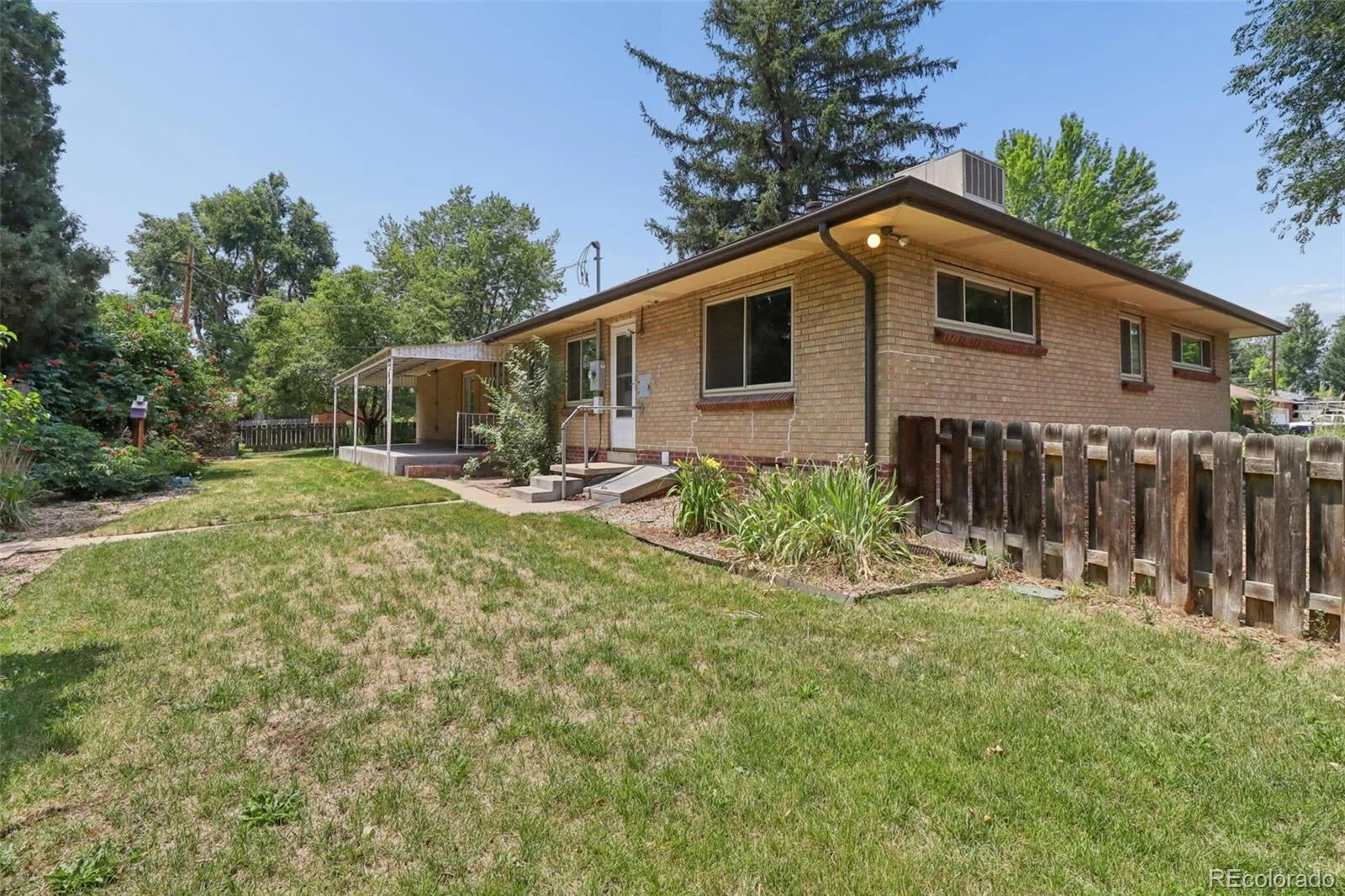 7100 W 29th Place Wheat Ridge CO 80033 MLS #REC2061056 07062026231536 1600 33