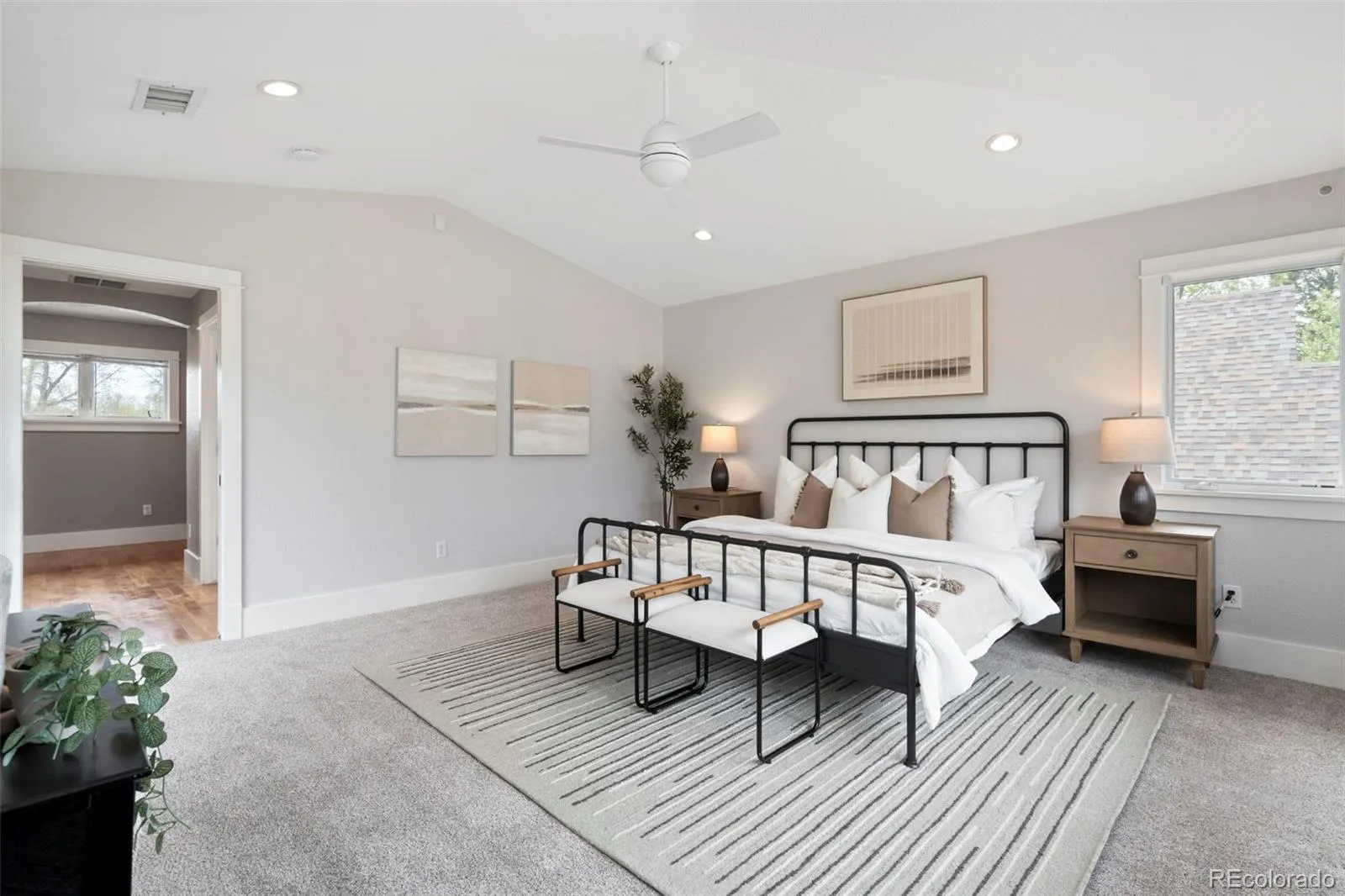 04102026194710 1600 11