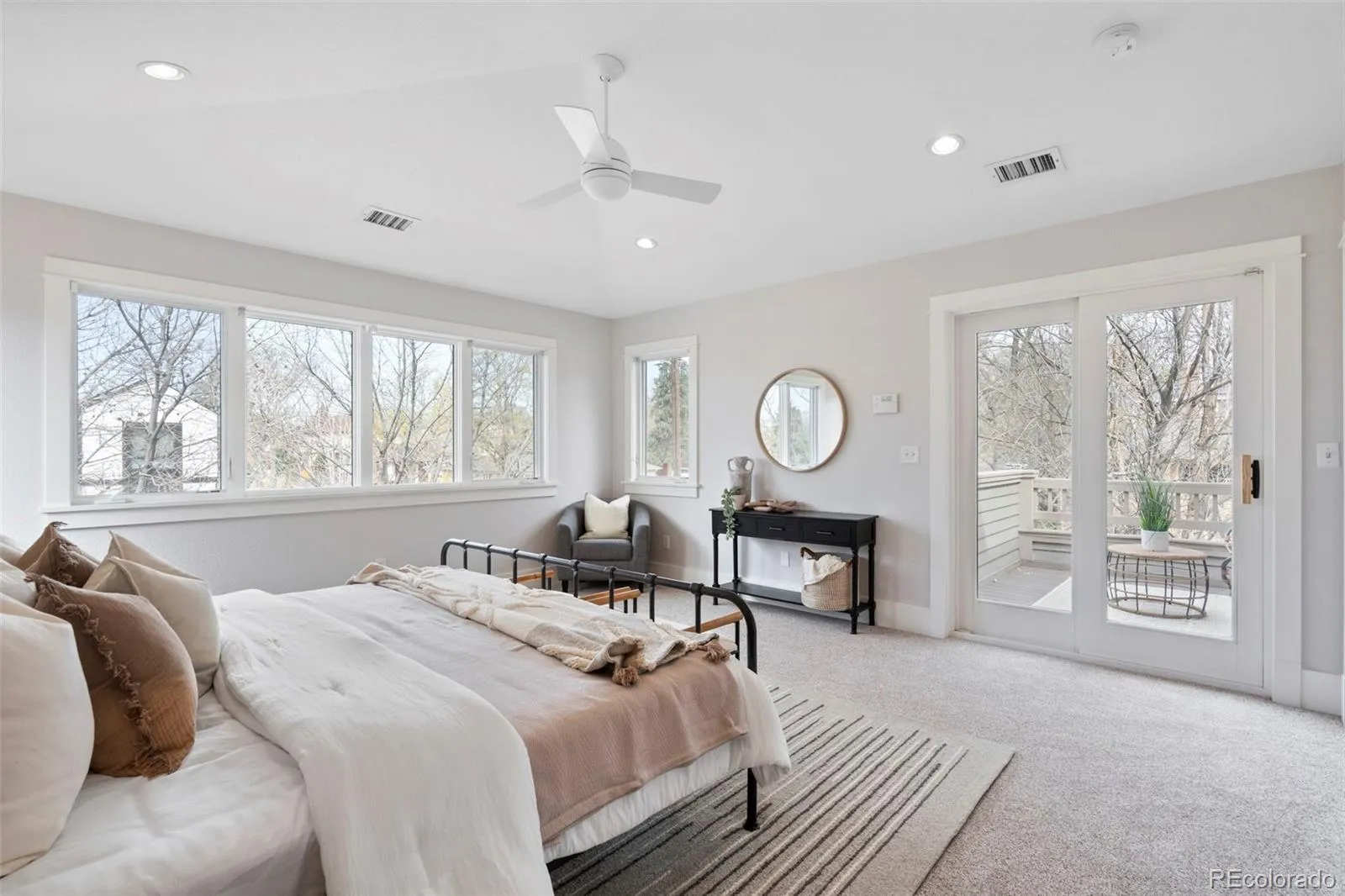 04102026194710 1600 12