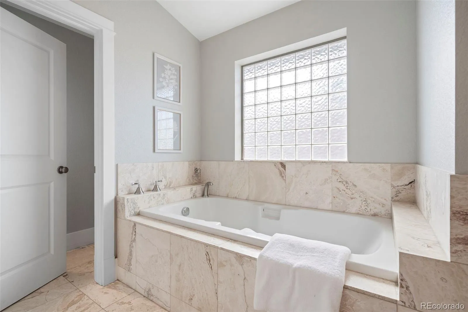 04102026194710 1600 16