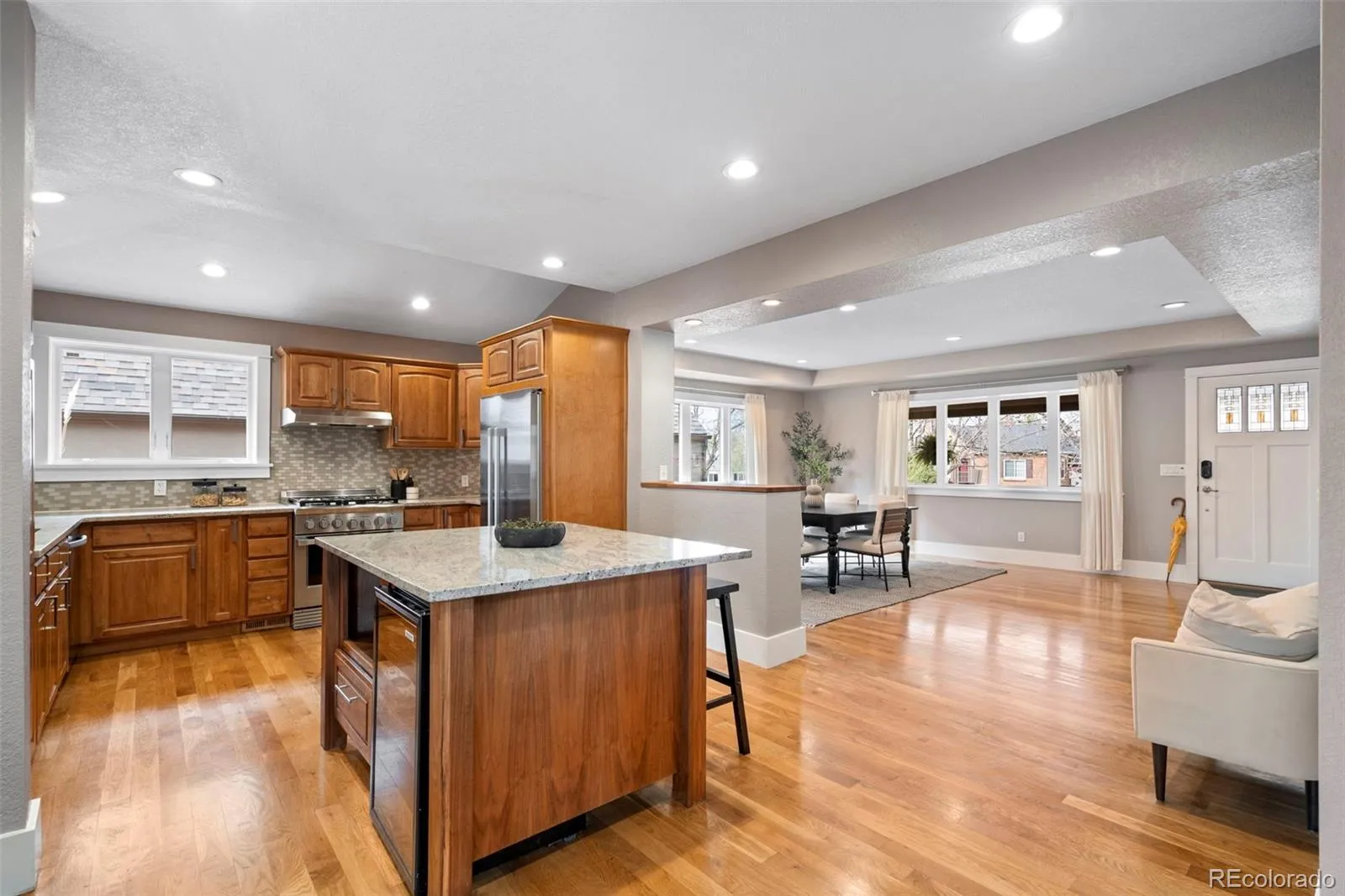 04102026194710 1600 20