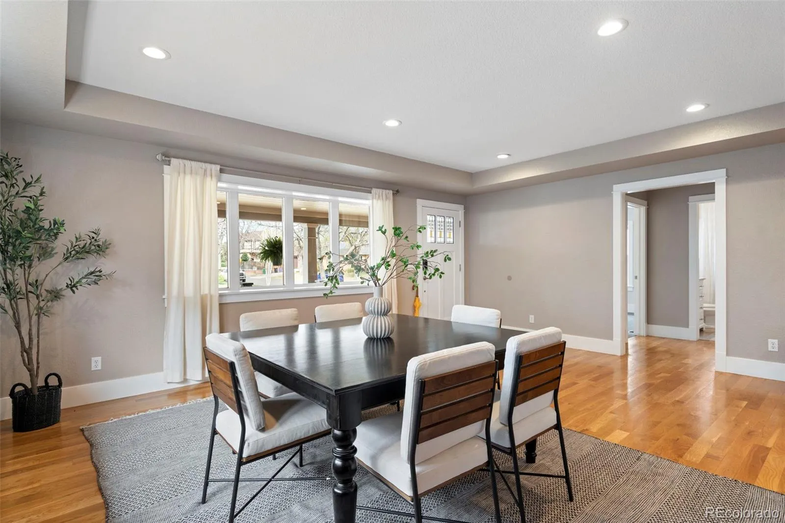 04102026194710 1600 8