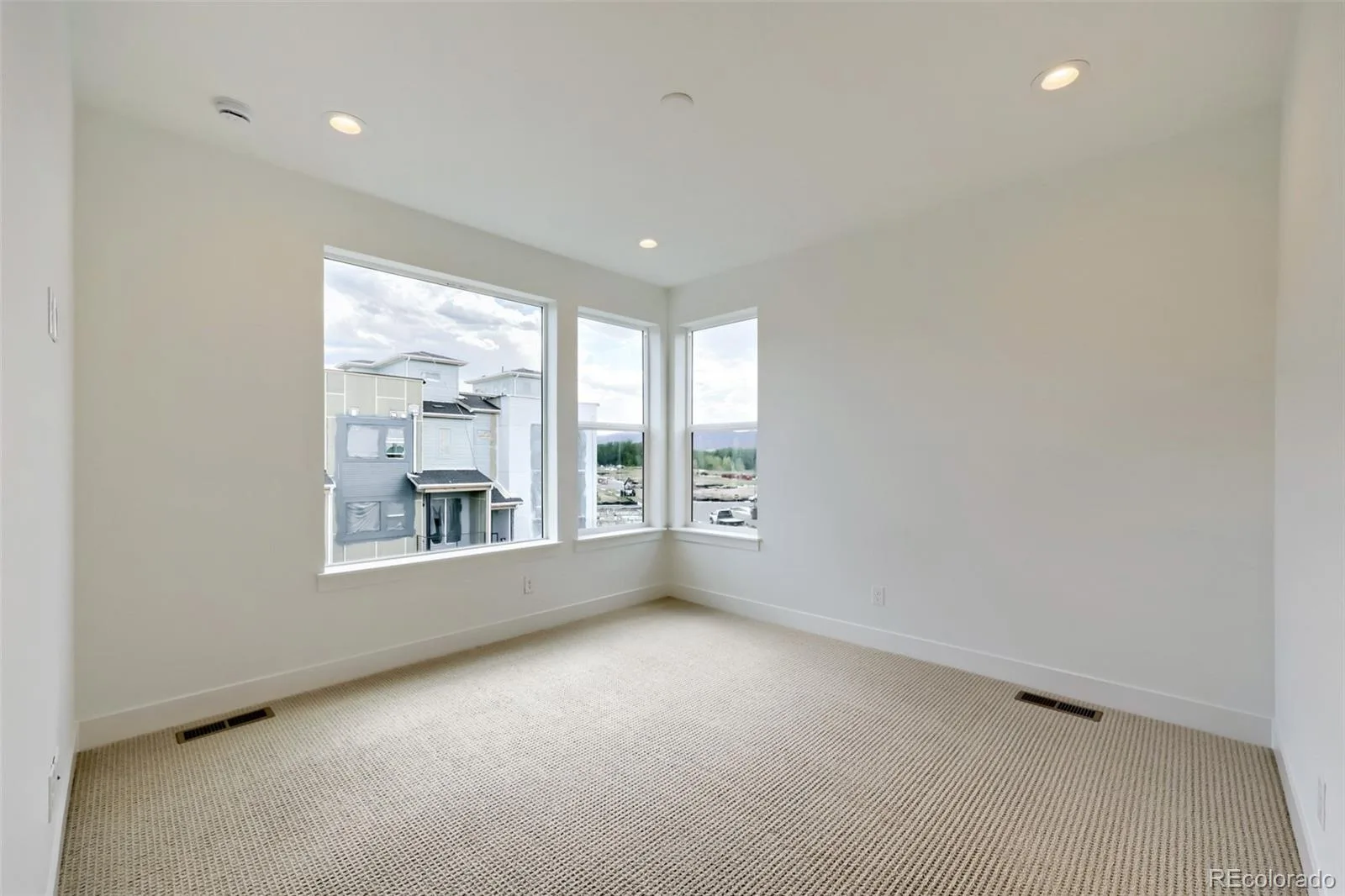 3461 W Elmhurst Avenue Littleton CO 80120 | MLS #REC2063105 08222026223335 1600 6